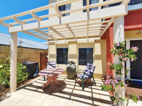 Dophin Beach House - Wannanup, Mandurah between the estuary and the ocean